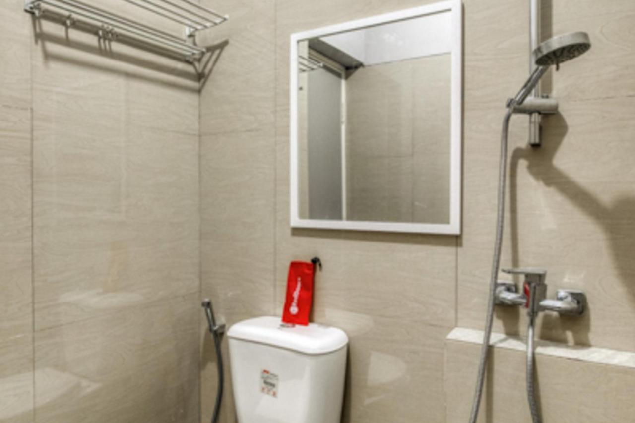 Отель Reddoorz Near Malioboro Tugu Station Jogja 2 Джокьякарта Экстерьер фото